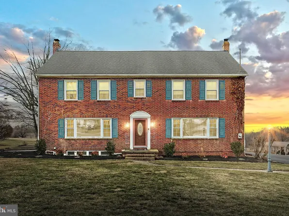 970 Locust Grove Rd, York, PA 17402