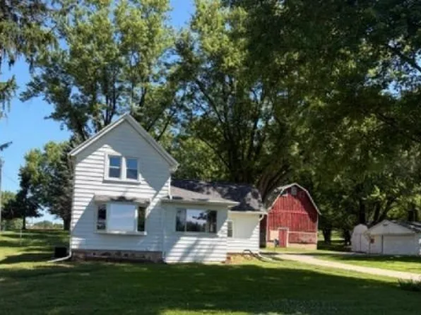 3032 Siggelkow Rd, Mc Farland, WI 53558