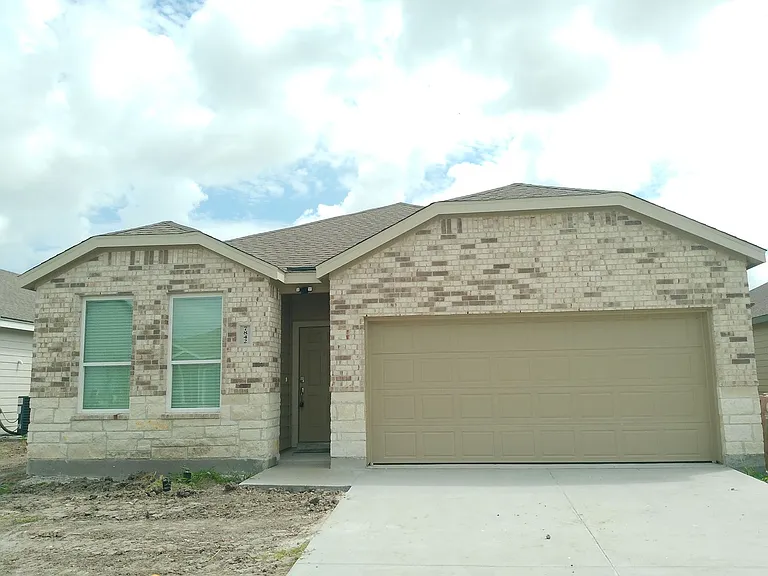 7842 Hathor Dr — Photo 1