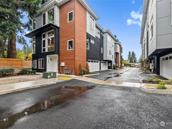 2808 NE 12th Street, Renton, WA 98056