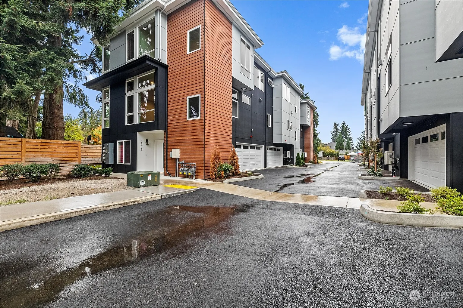 2808 NE 12th Street photo 1