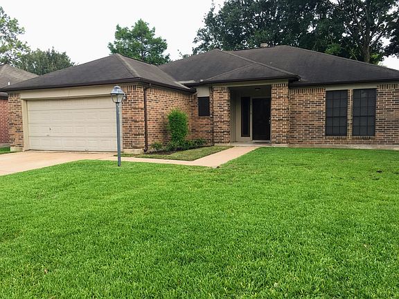 2nd image of 14119 Cornelia Dr