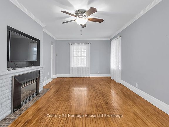5th image of 43 Concession St E