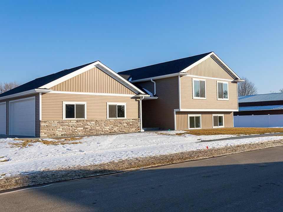 1st image of 1896 Beaus Dr SE