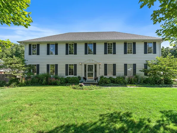 333 Greenwood N, Dekalb, IL 60115