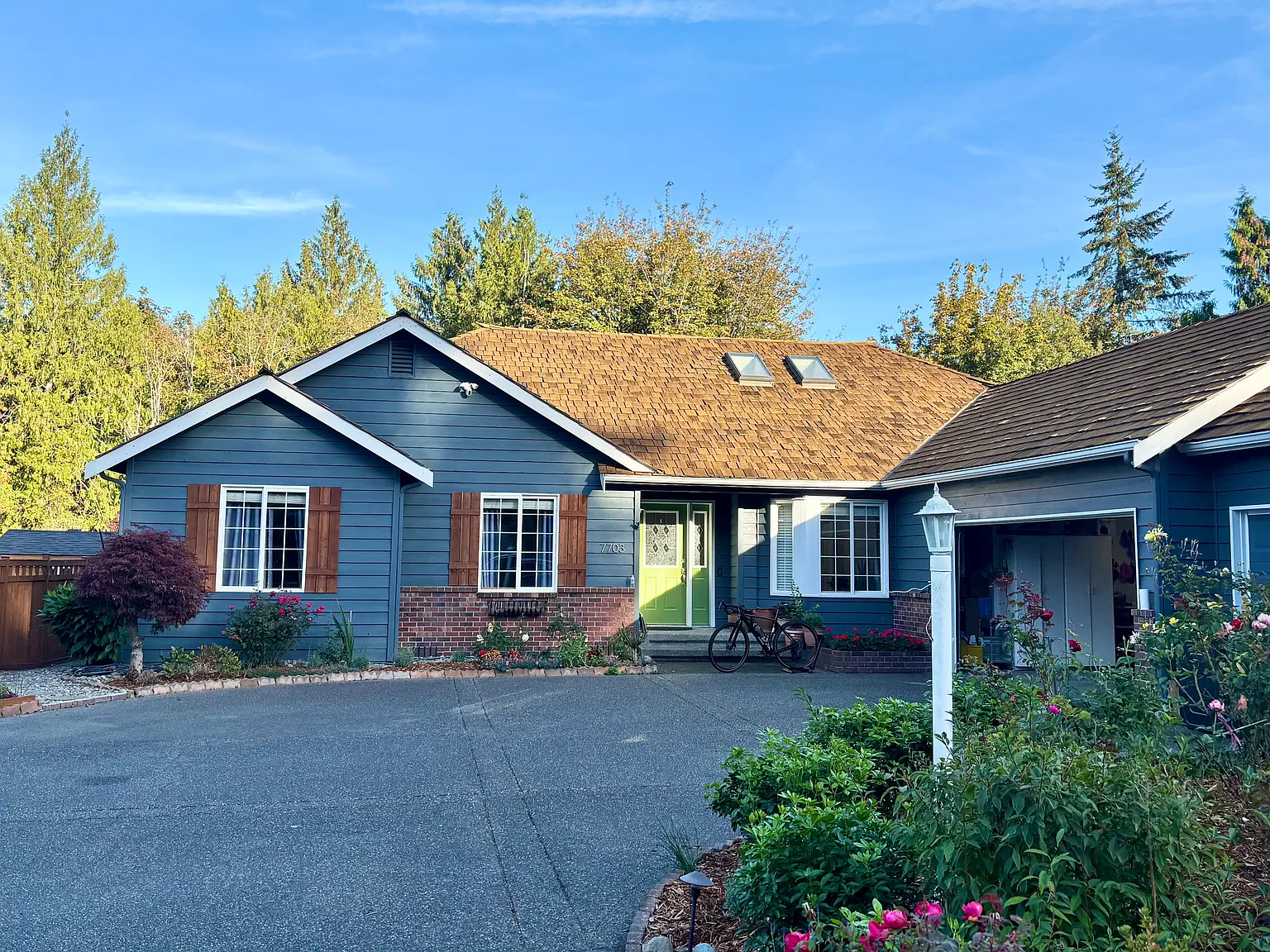 4 bed, 2046 sqft, $3,500 — Photo 1