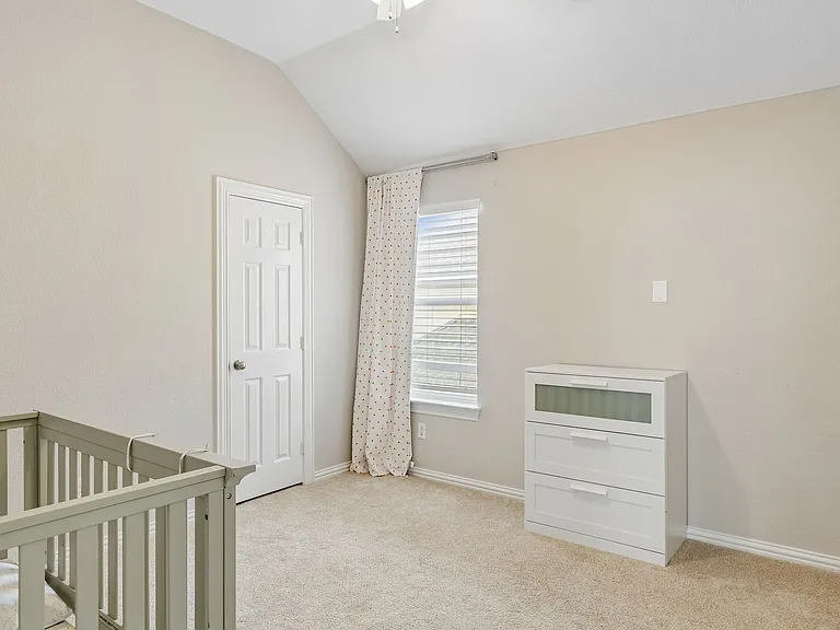 2245 Jaguar Dr — Photo 24
