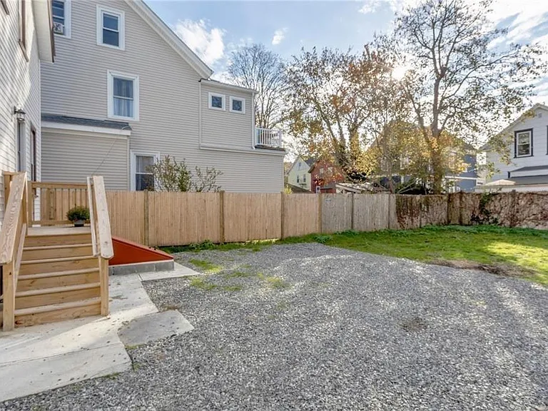 18 Hall Ave — Photo 24