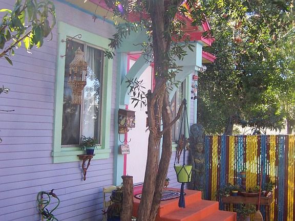 2nd image of 1411 N Alexandria Ave