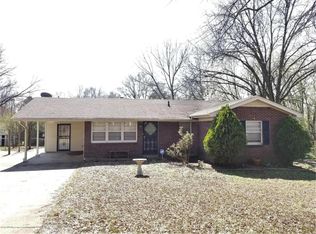 1355 Moss Point Dr, Southaven, MS 38671