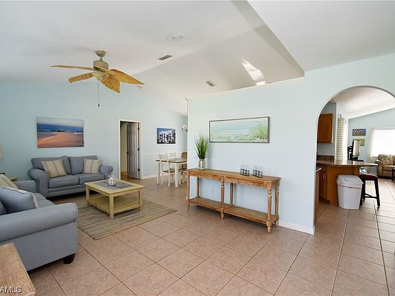 5th image of 2535 SW 28th Pl
