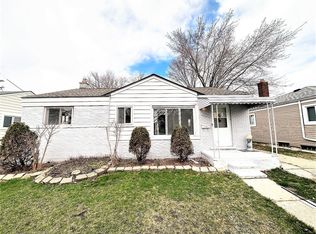 15221 Frazho Rd, Roseville, MI 48066