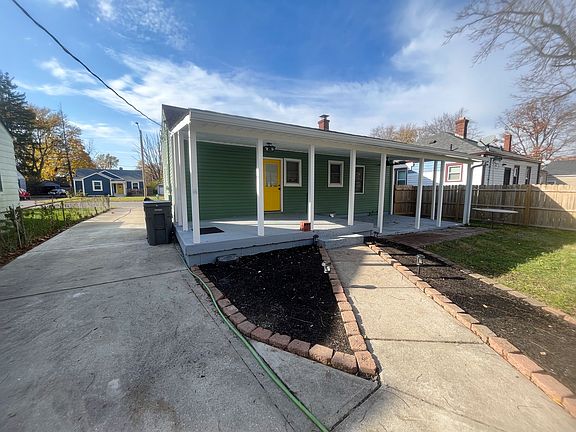4th image of 3529 Wallace Ave