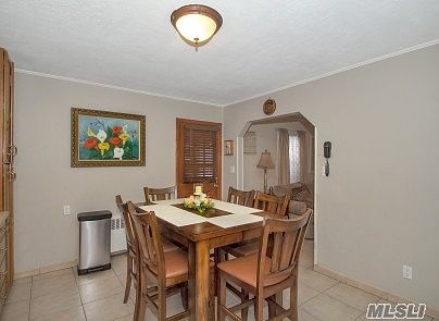 4th image of 296 Litchfield Ave