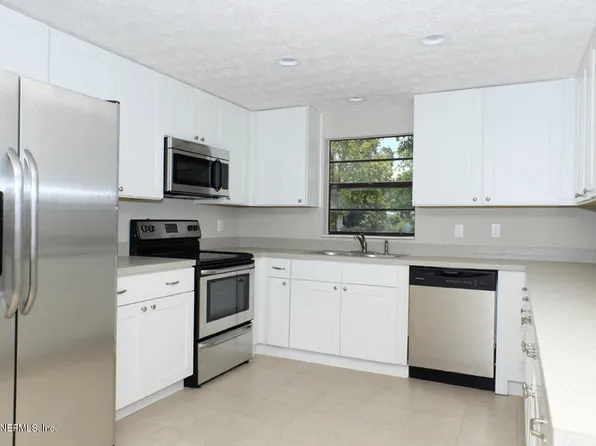 1012 Doshire Dr, Orange Park, FL 32065