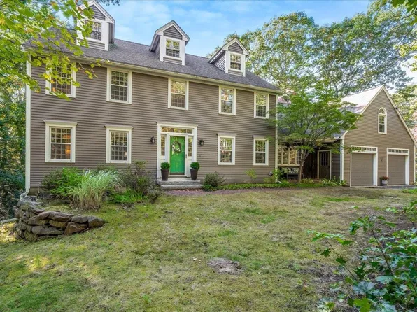 38 Old Farm Road, Bedford, NH 03110