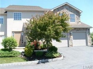 6 Holly Ct, Forks Twp, PA 18040