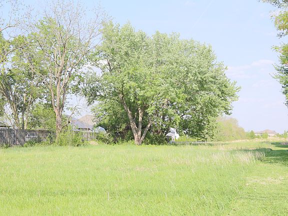 2nd image of 7751 S Franklin Rd