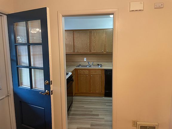 5th image of 4087 Indianola Ave