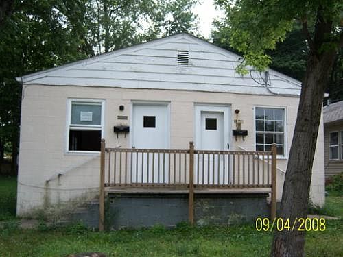 1st image of 2840 Burbank Ave