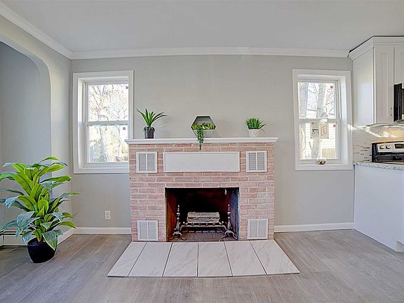 3rd image of 14 Bennett Ave
