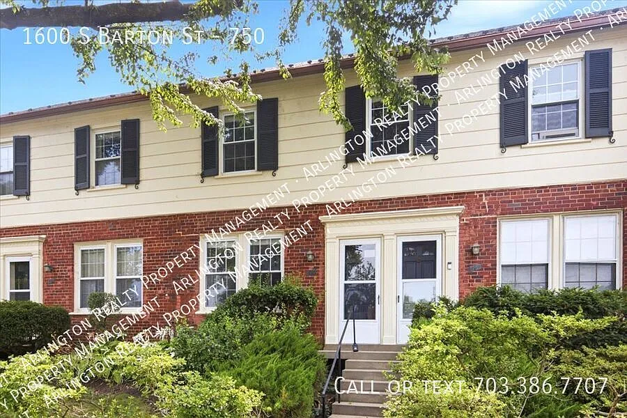 Charming Arlington Village Retreat with Green-Space Views & Exceptional Location — Photo 3