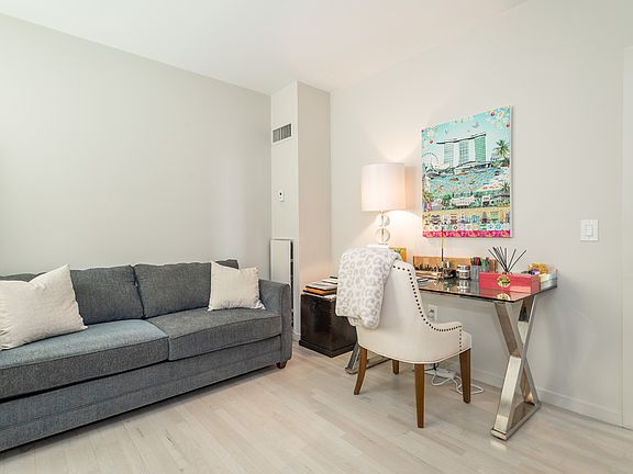 5th image of 755 Boylston St APT 403
