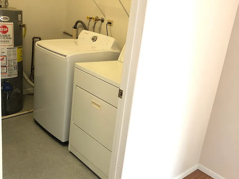 428 N Ashbury Ave — Photo 18