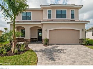 1586 Serrano Cir, Naples, FL 34105