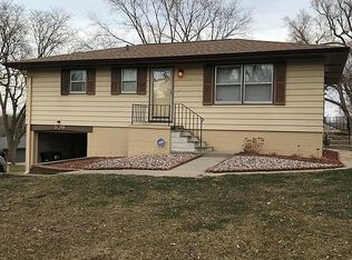 829 N 87th St, Omaha, NE 68114