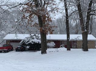 6860 N Whitneyville Rd, Middleville, MI 49333