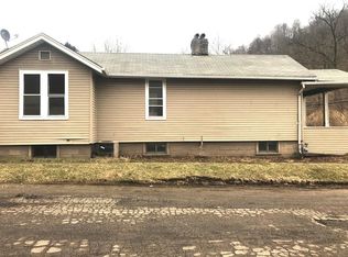 89 Warden Run Rd, Wheeling, WV 26003