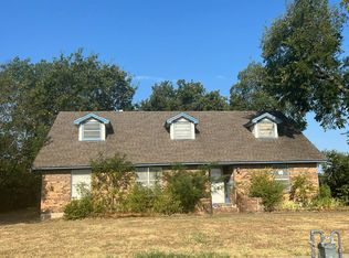 505 S Bond St, Whitewright, TX 75491