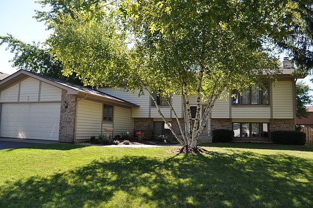 1st image of 61 Balsam Ave