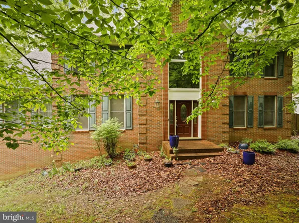 5135 Cannon Bluff Dr, Woodbridge, VA 22192