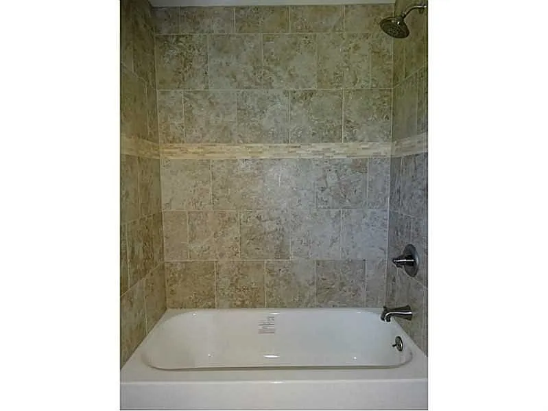 2021 Conlin St photo 1