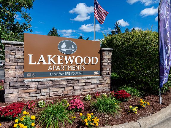 Welcome to Lakewood Apartments!