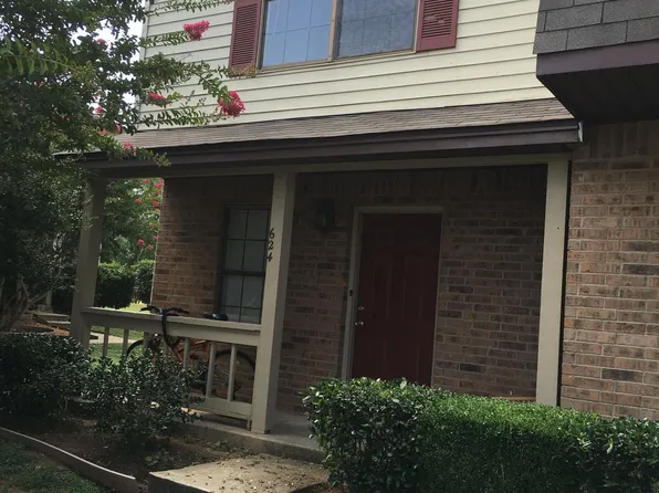 624 W Collins St, Denton, TX 76201