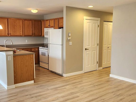 5th image of 530 Founders Ave APT A-102