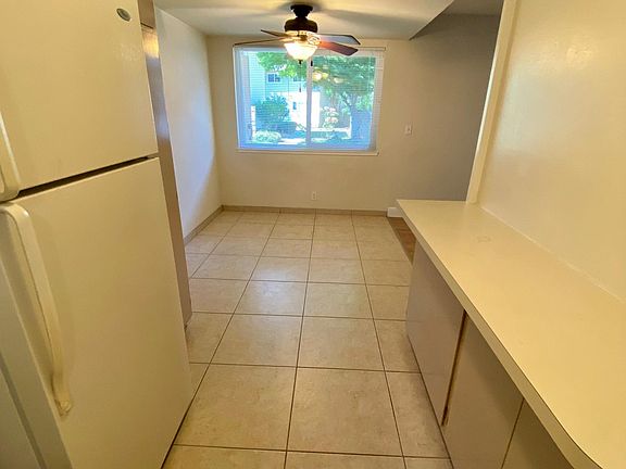 3rd image of 14225 Lora Dr APT 5