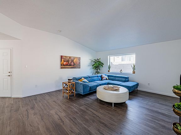 3rd image of 9101 Santa Catalina Ave NW