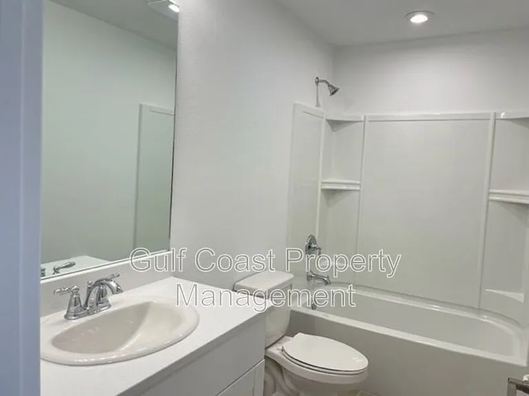 5764 Haven Ter — Photo 15