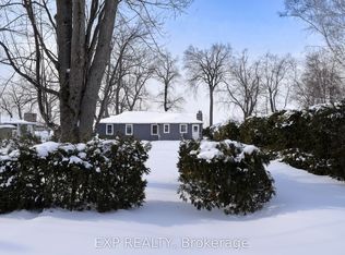 28 McRae Bch S, Georgina, ON L0E 1N0