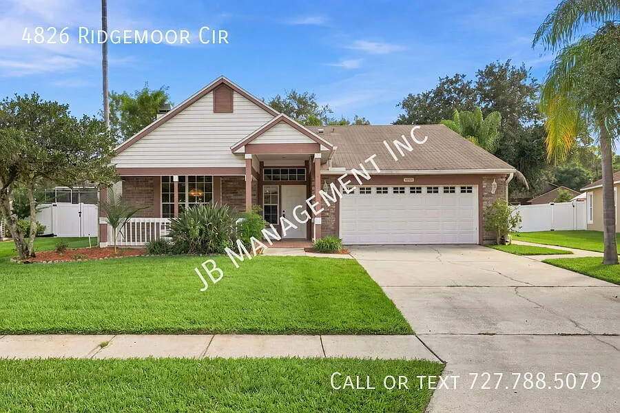 4826 Ridgemoor Cir