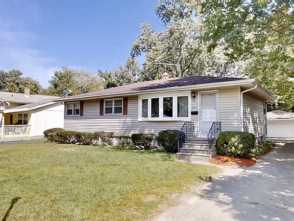 2nd image of 415 N Glenwood Dr