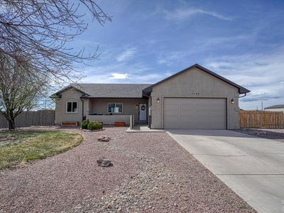 1120 E Desert Cove Dr, Pueblo West, CO, 81007