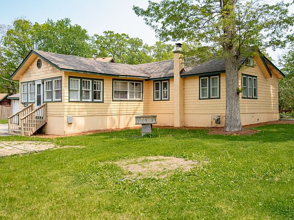 2nd image of 35125 N Shoreline Dr