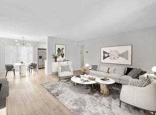 1945 Garth, Los Angeles, CA 90034