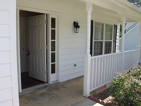 2nd image of 1948 Walden Park Dr