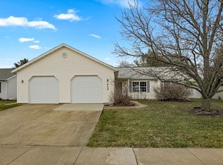 412 Wesley Ave, Savoy, IL